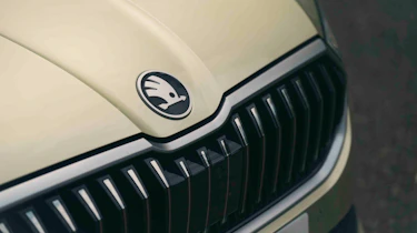 Skoda Superb Estate - Skoda badge detail