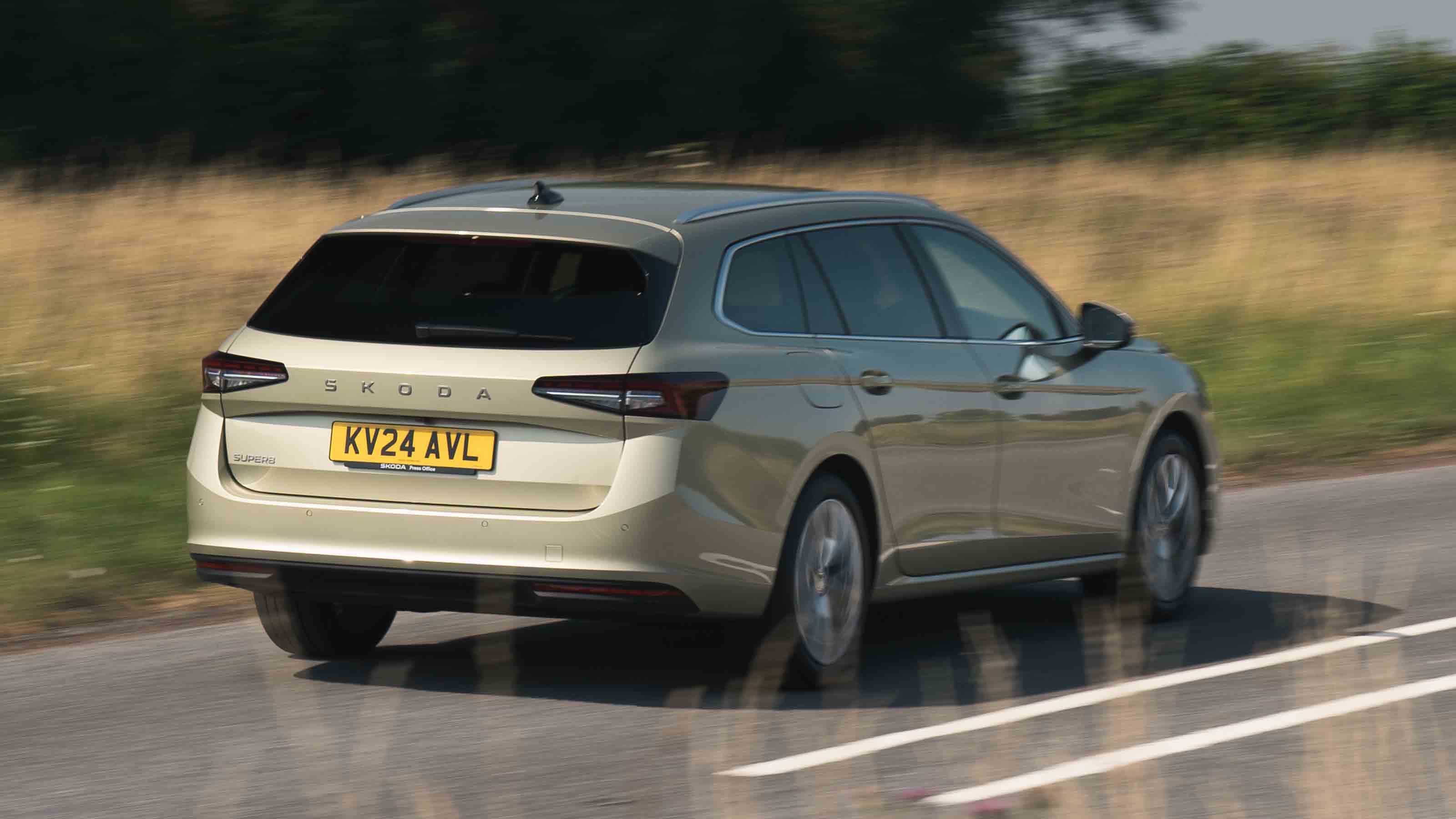 Skoda Superb Estate - rear corner