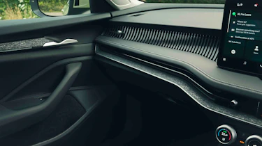 Skoda Superb Estate - dashboard detail