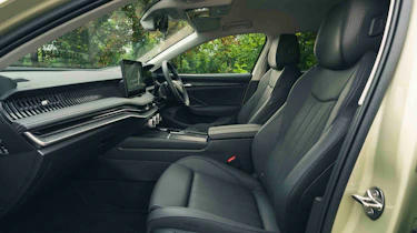 Skoda Superb Estate - front seats
