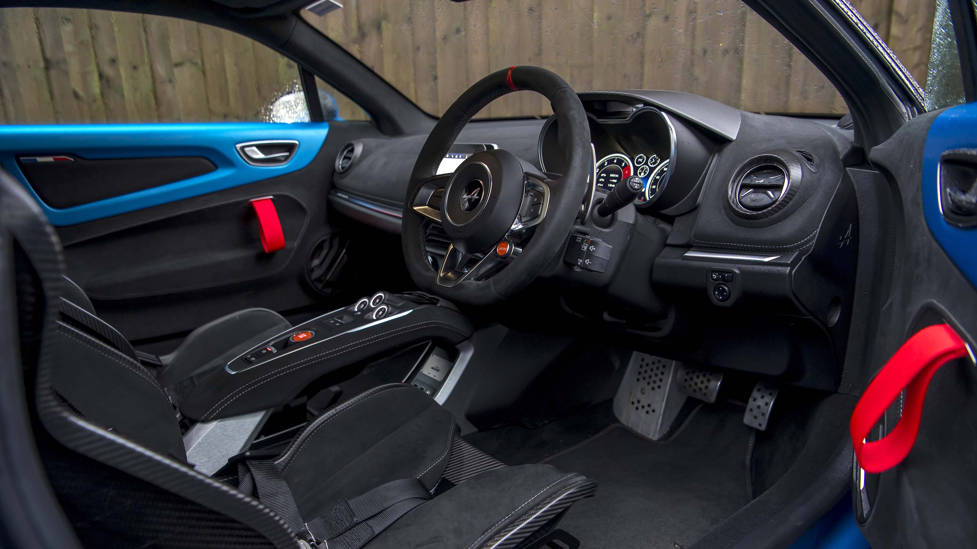 Alpine A110R interior