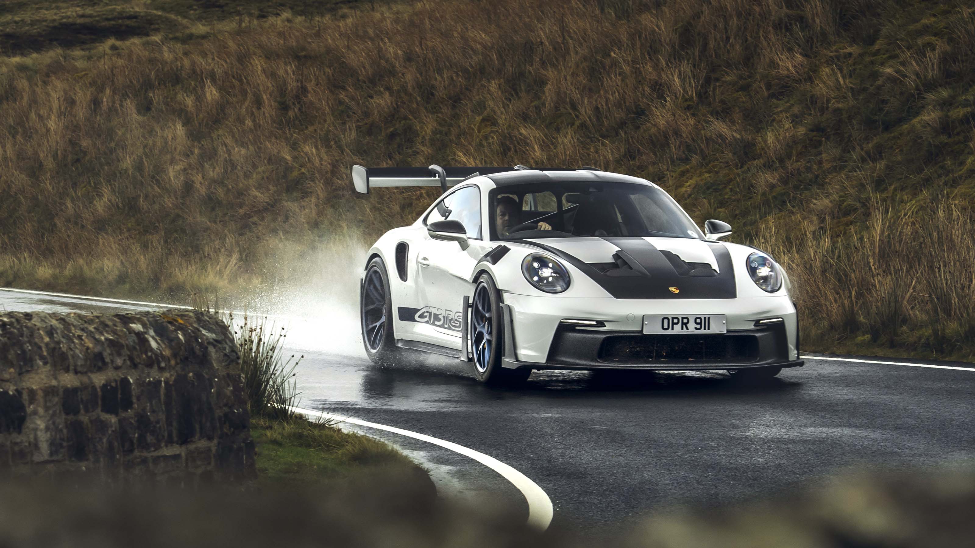 Porsche 911 GT3 RS front cornering
