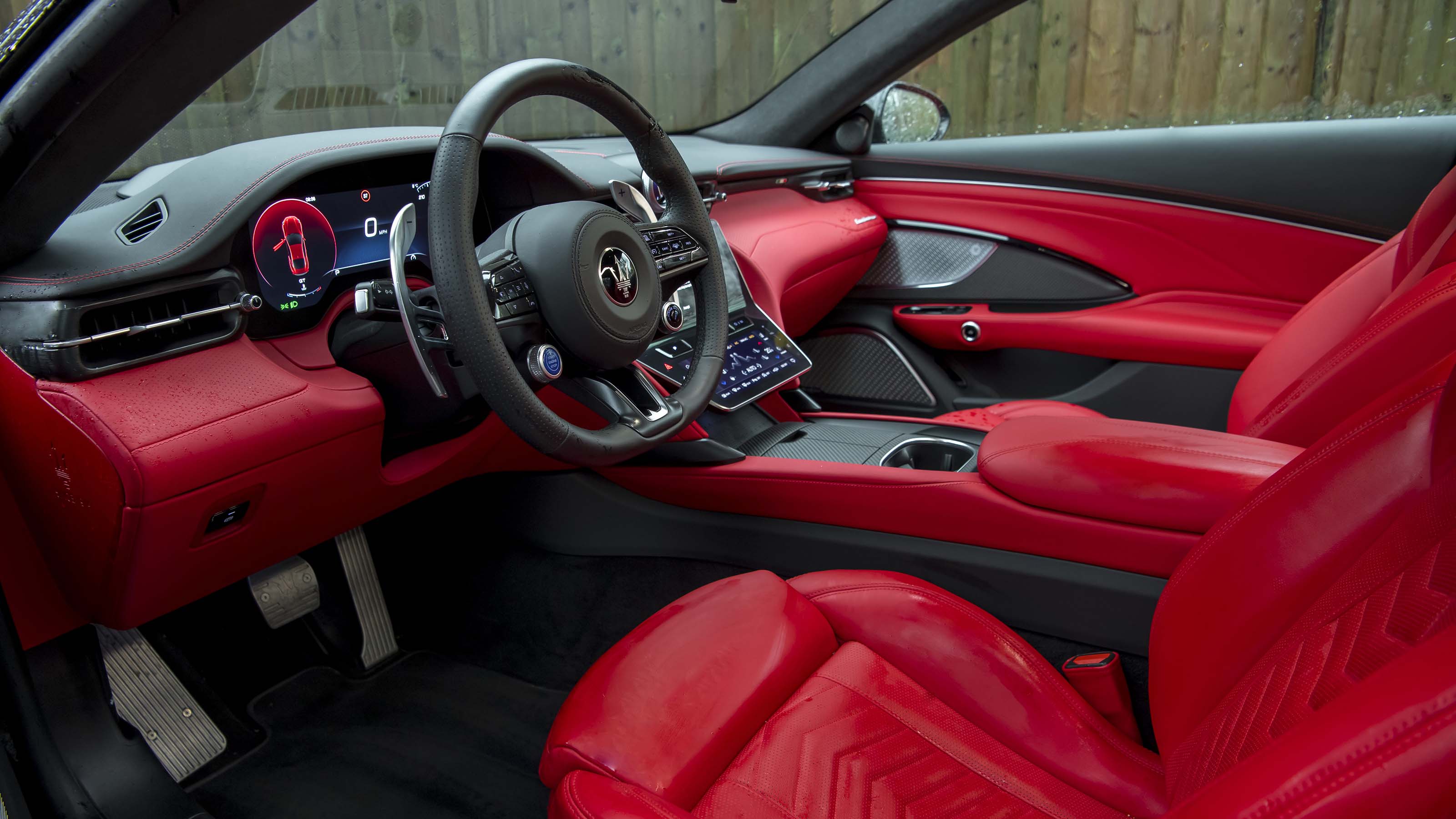 Maserati GranTurismo Trofeo interior
