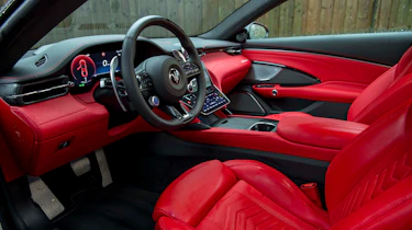 Maserati GranTurismo Trofeo interior