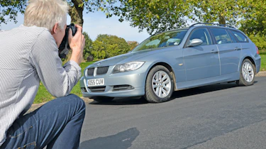 Take decent pictureswhen selling a car