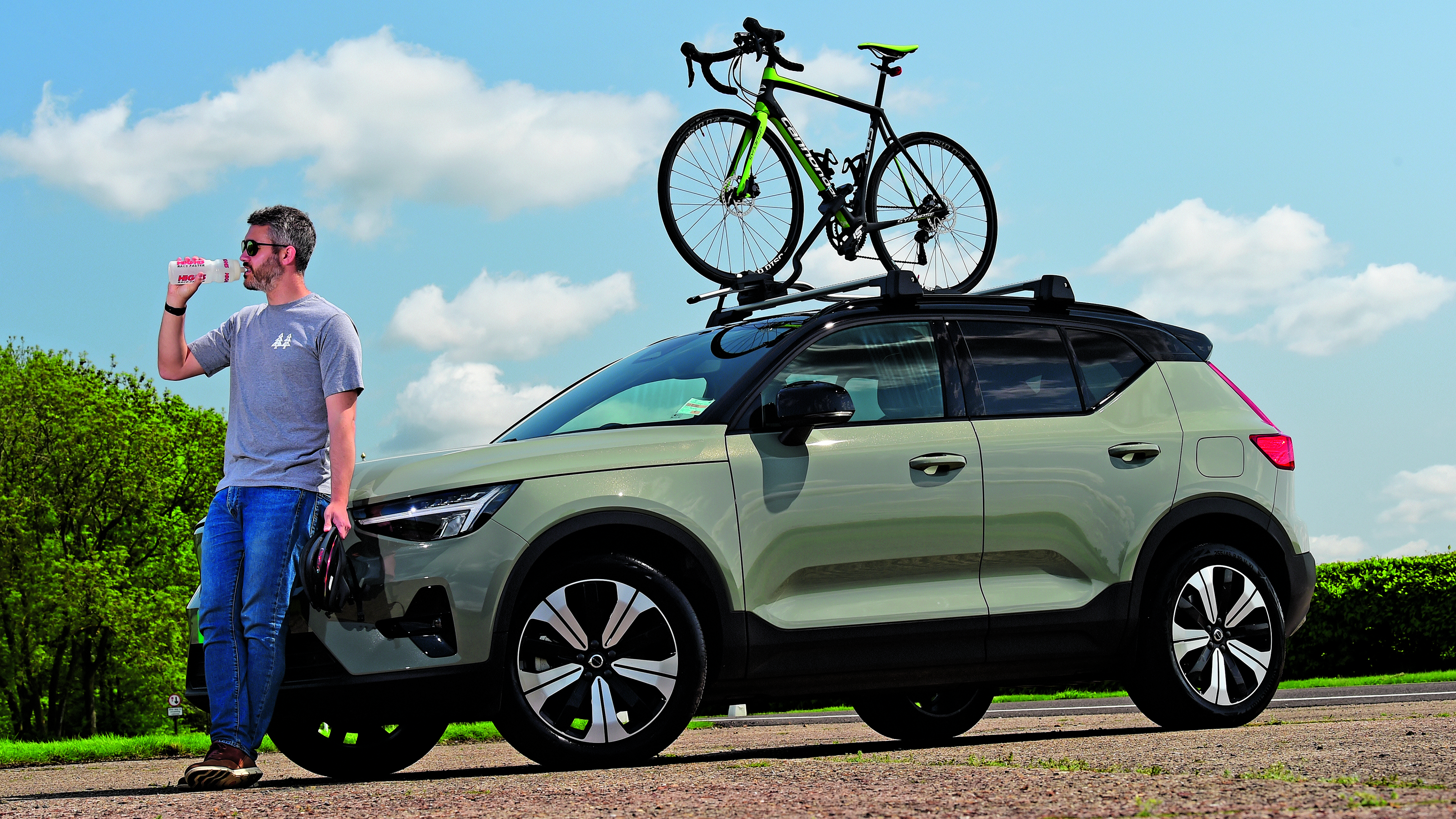 Volvo XC40 Recharge with Richard Ingram
