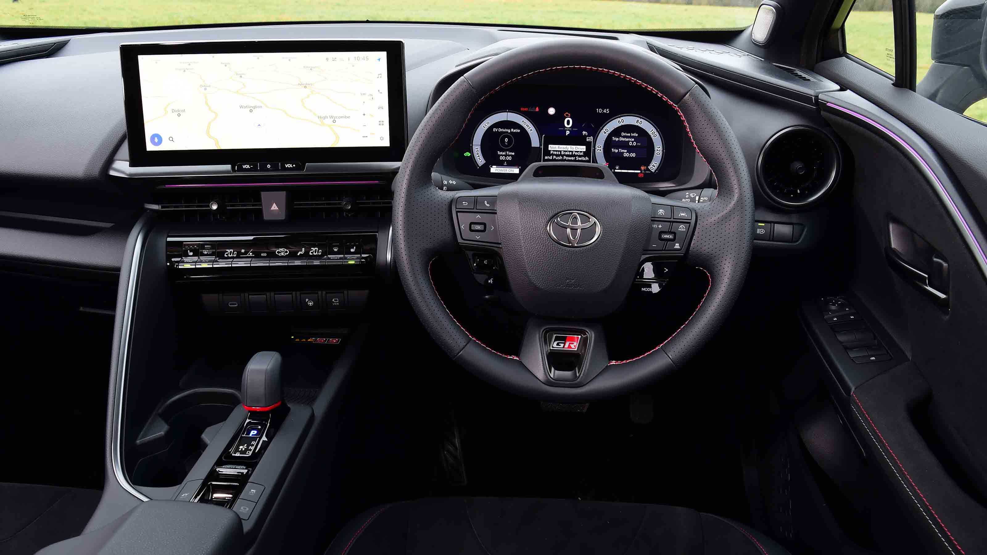 Toyota C-HR 2.0 Hybrid GR Sport dashboard