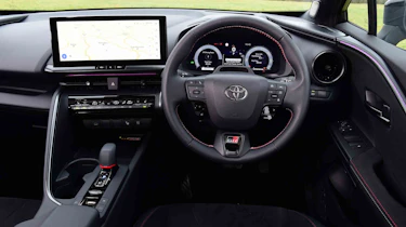 Toyota C-HR 2.0 Hybrid GR Sport dashboard
