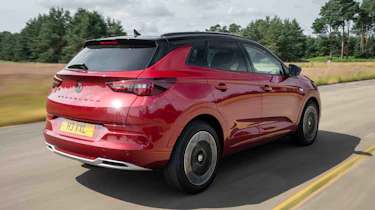 Vauxhall Grandland - rear tracking