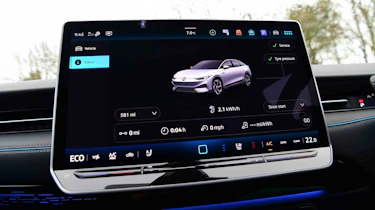 Volkswagen ID.7 - infotainment efficiency screen