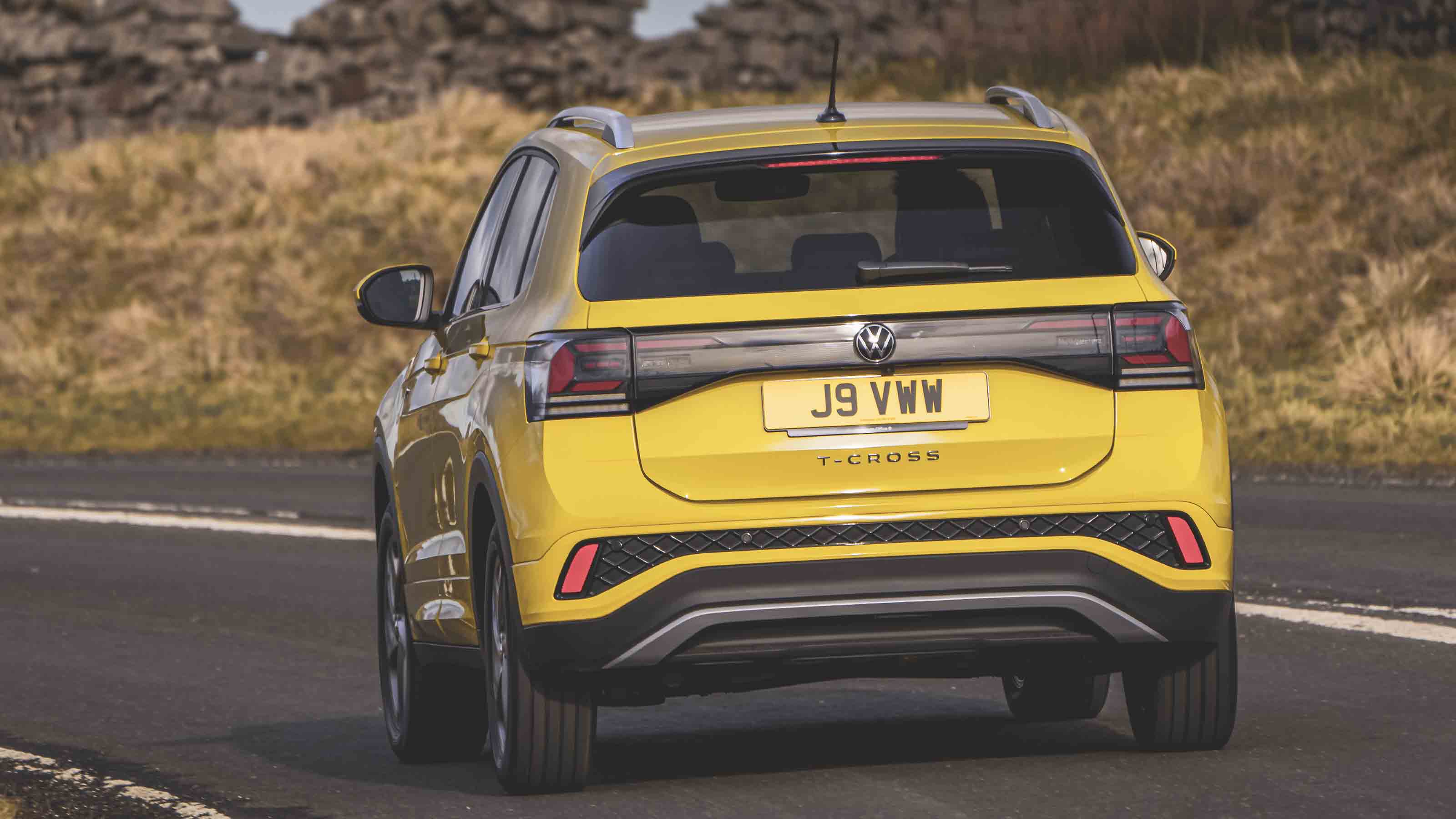 Volkswagen T-Cross - rear cornering