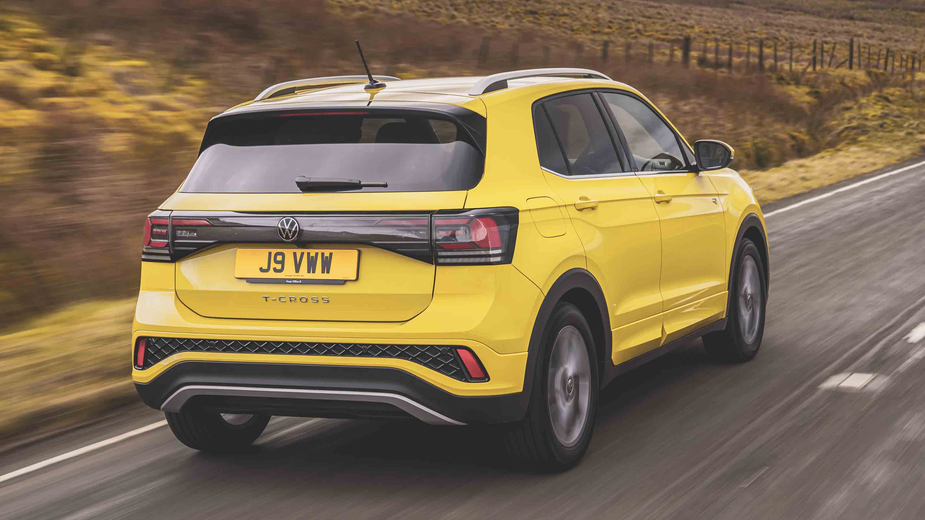Volkswagen T-Cross - rear corner tracking