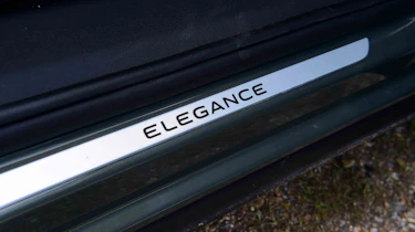 Volkswagen Tiguan - 'Elegance' side sill detail