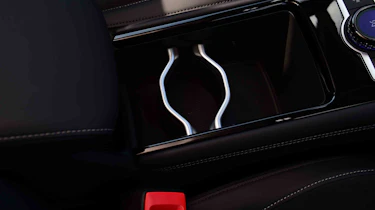 Volkswagen Tiguan - cup holder detail