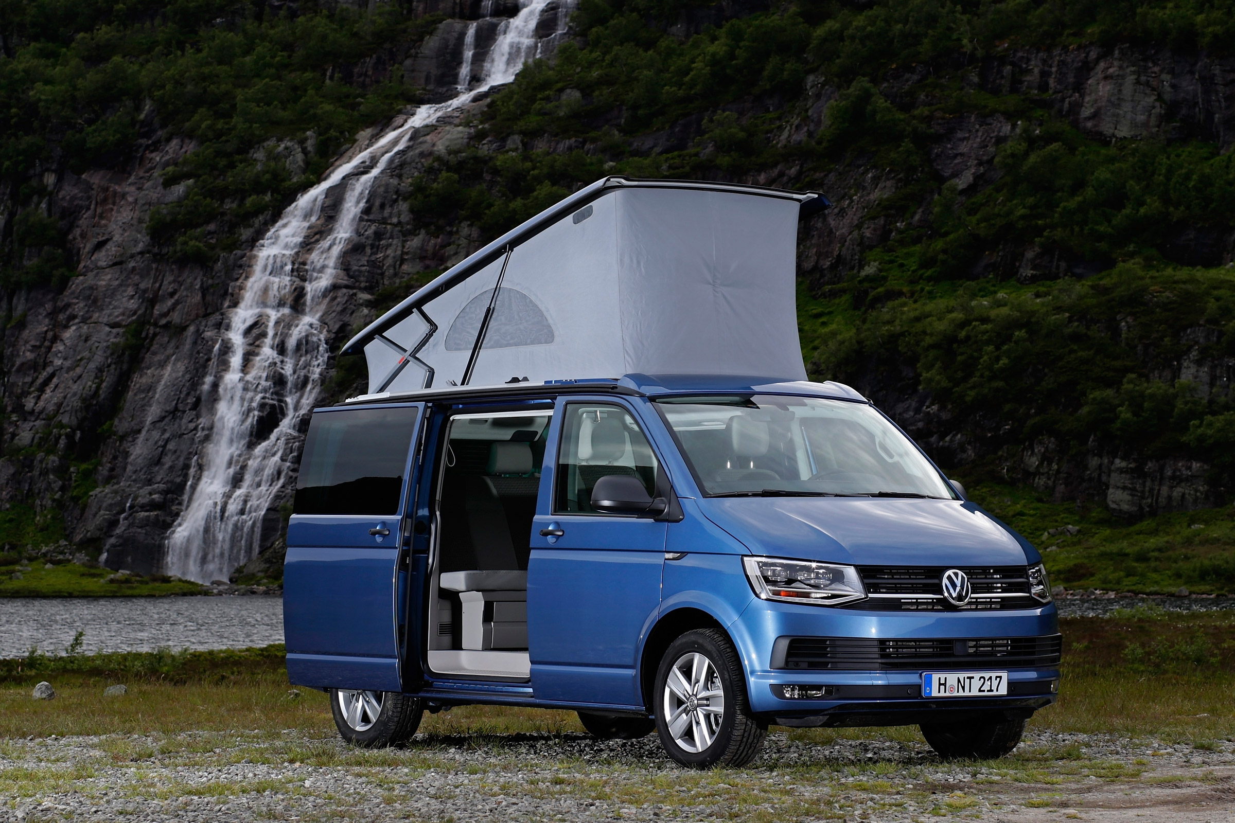Volkswagen California T6 front