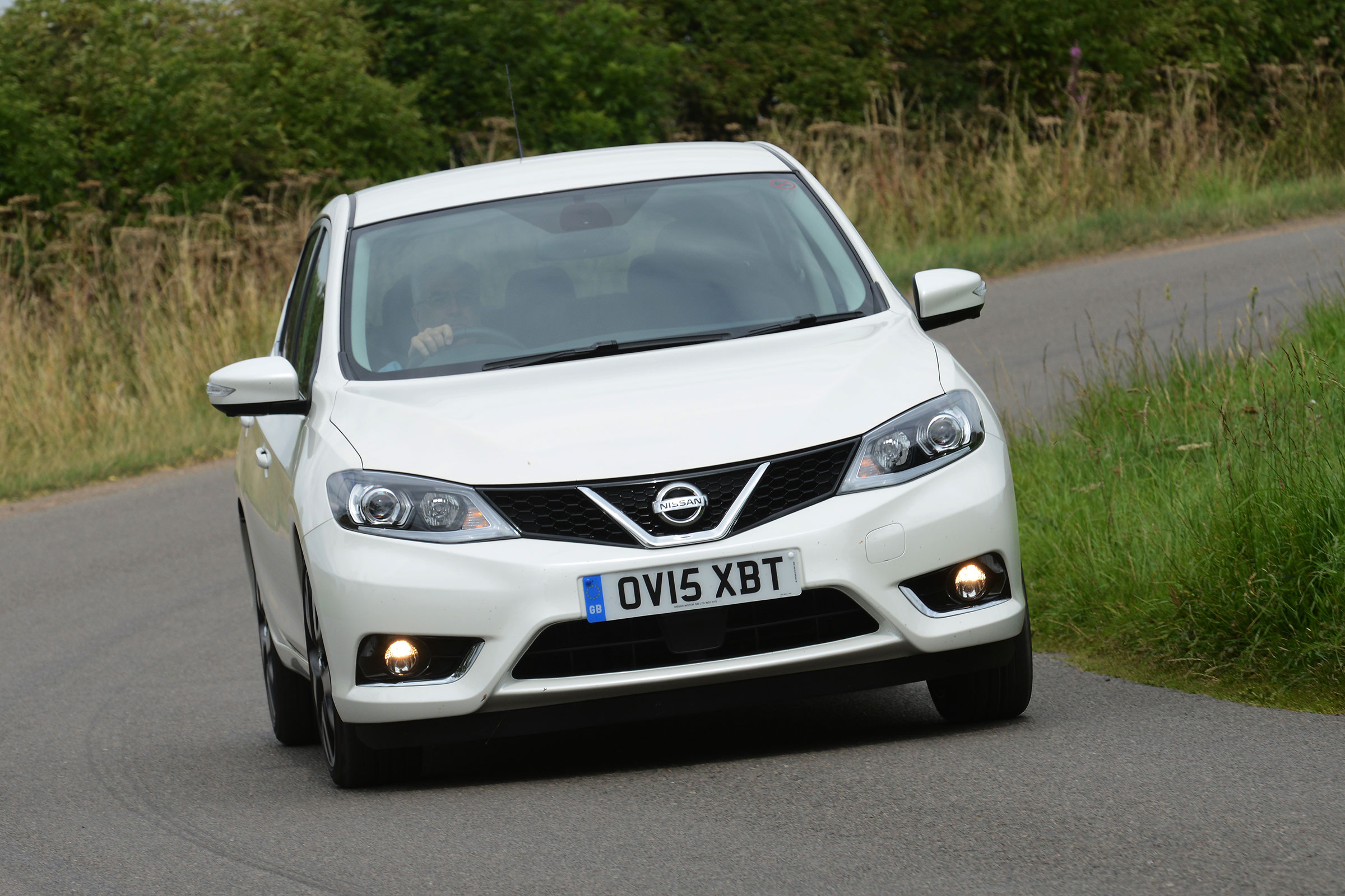 Nissan Pulsar - front cornering