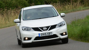 Nissan Pulsar - front cornering