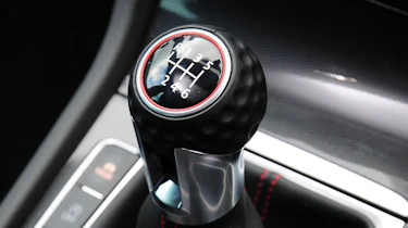 Volkswagen Golf GTI dials golfball gearknob