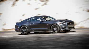 Ford Mustang side action