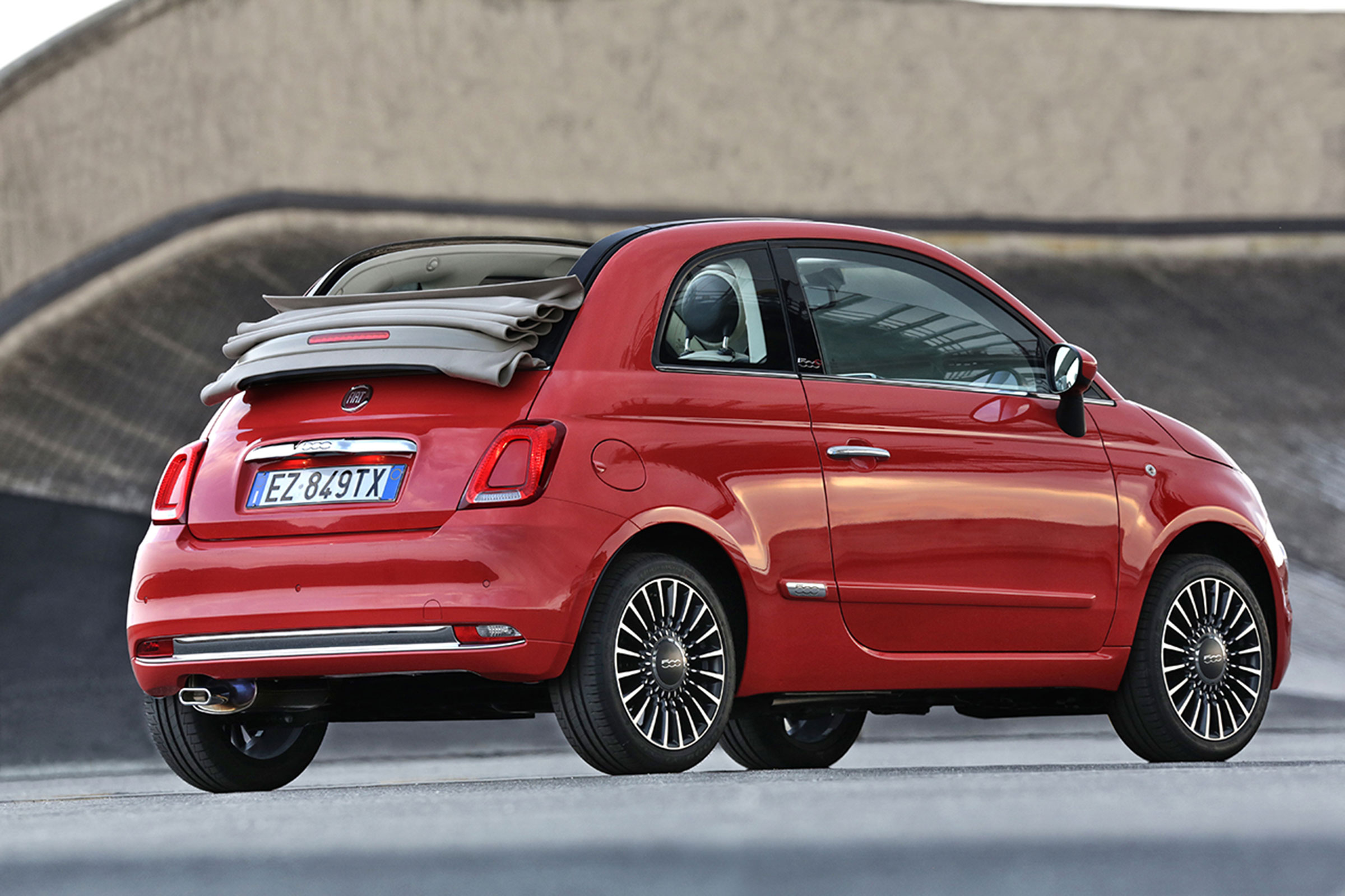 Fiat 500C facelift - rear static