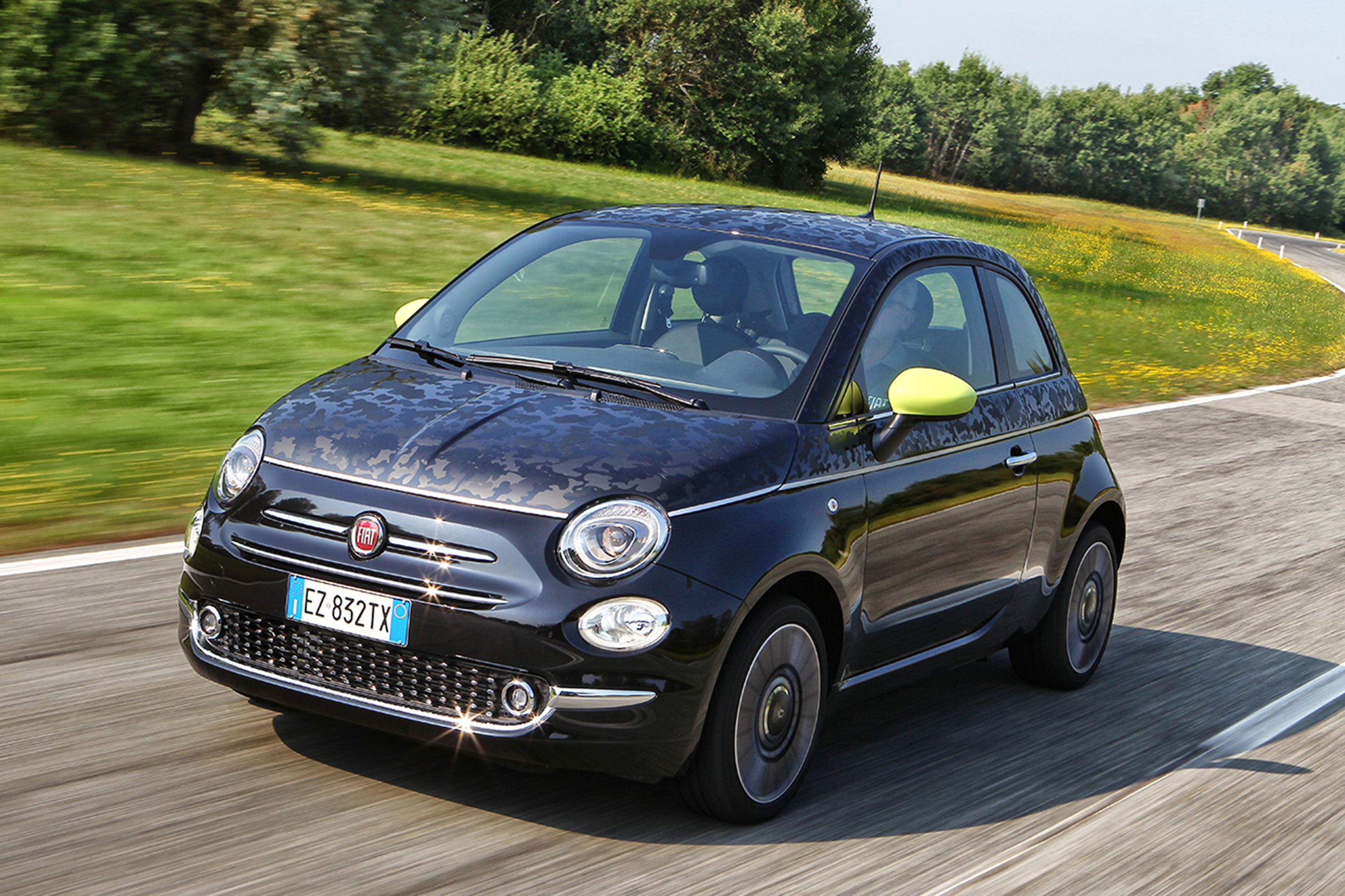 Fiat 500 facelift - front tracking
