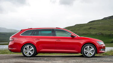 Skoda Superb Estate - side