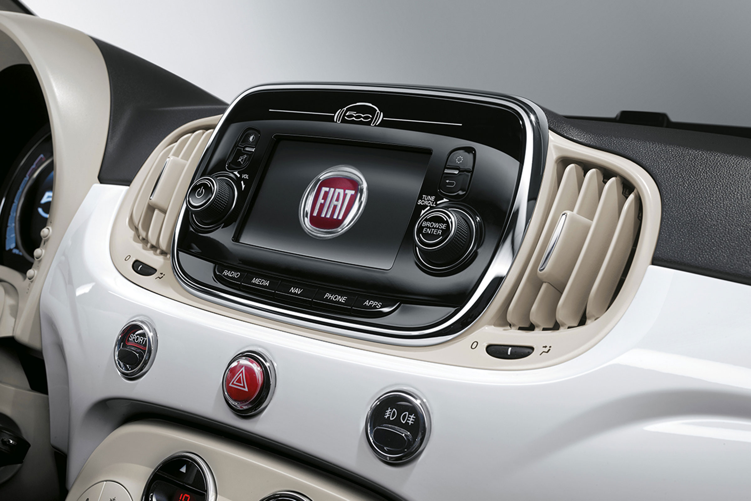 Fiat 500 facelift - infotainment screen