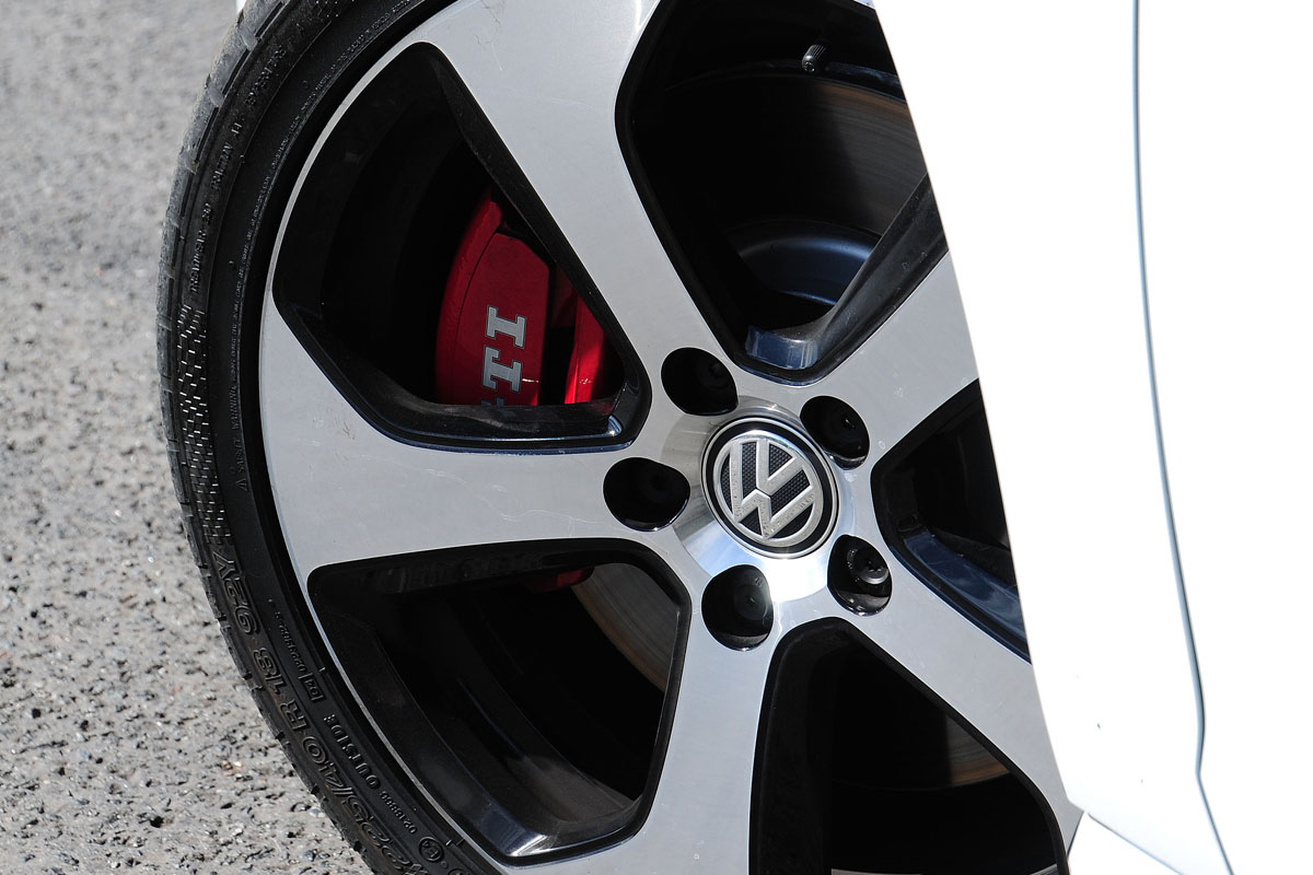 Volkswagen Golf GTI alloy wheels