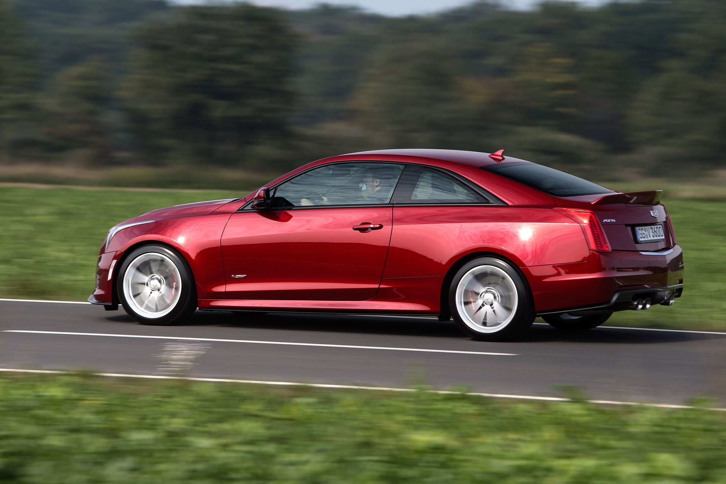 Cadillac ATS-V rear panning