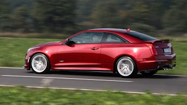 Cadillac ATS-V rear panning