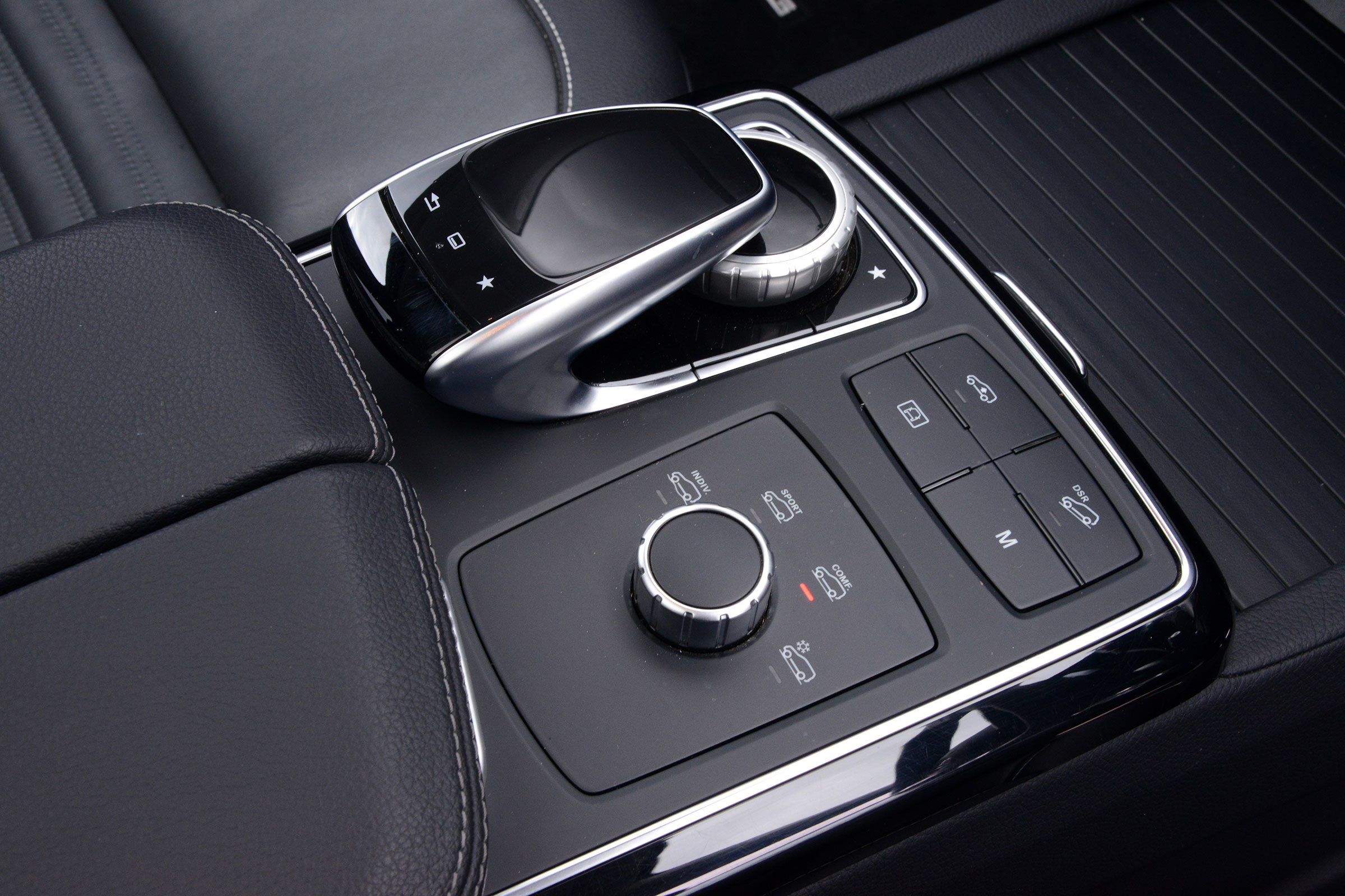 Mercedes GLE Coupe - interior detail 