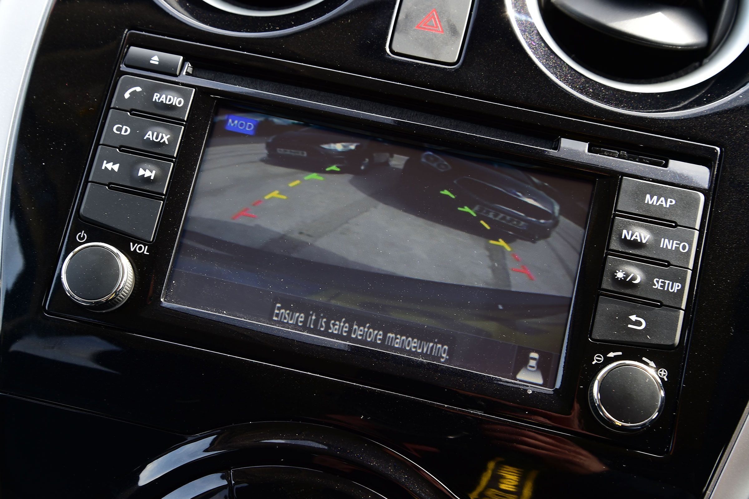 Nissan Note - screen