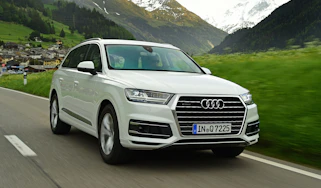 Audi Q7 - front tracking
