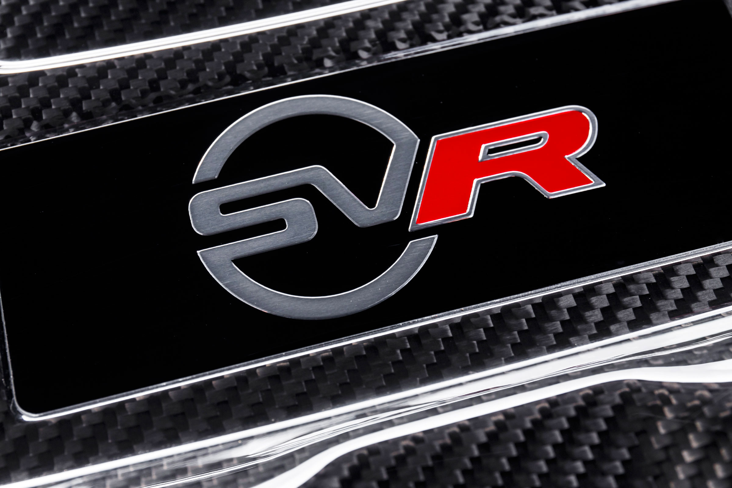 Range Rover Sport SVR - badge