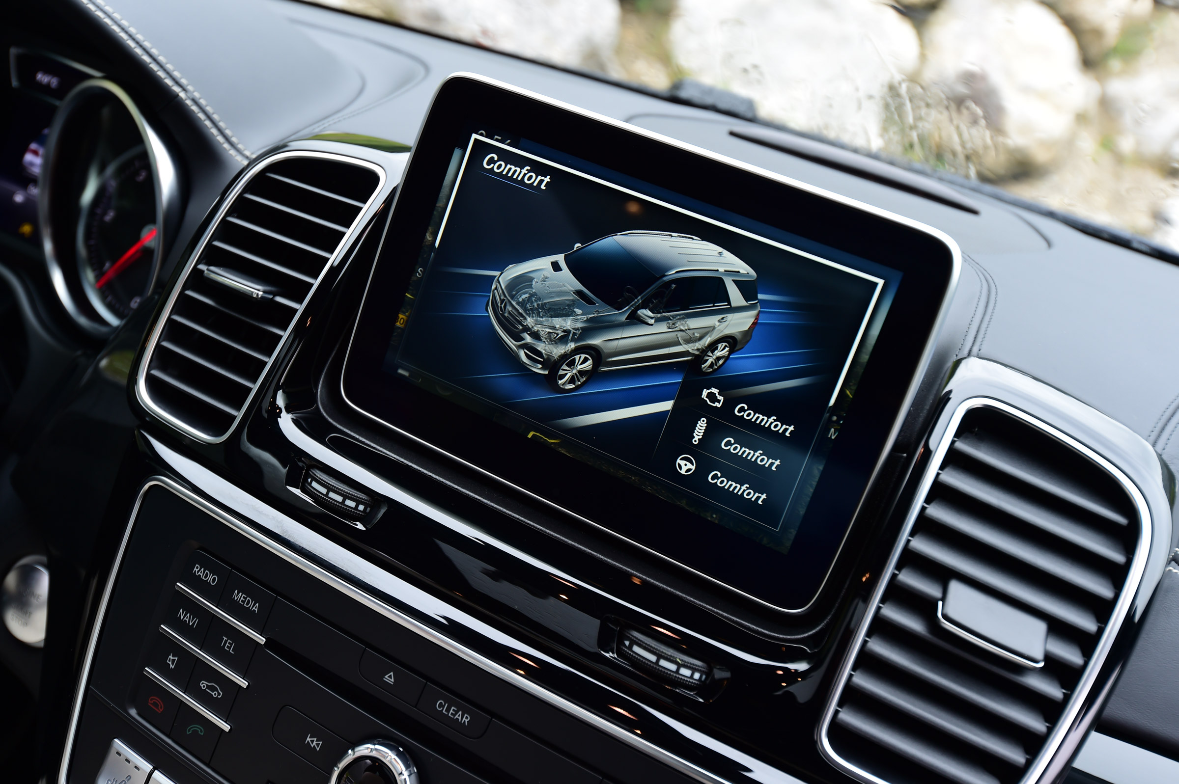 Mercedes GLE 2015 screen