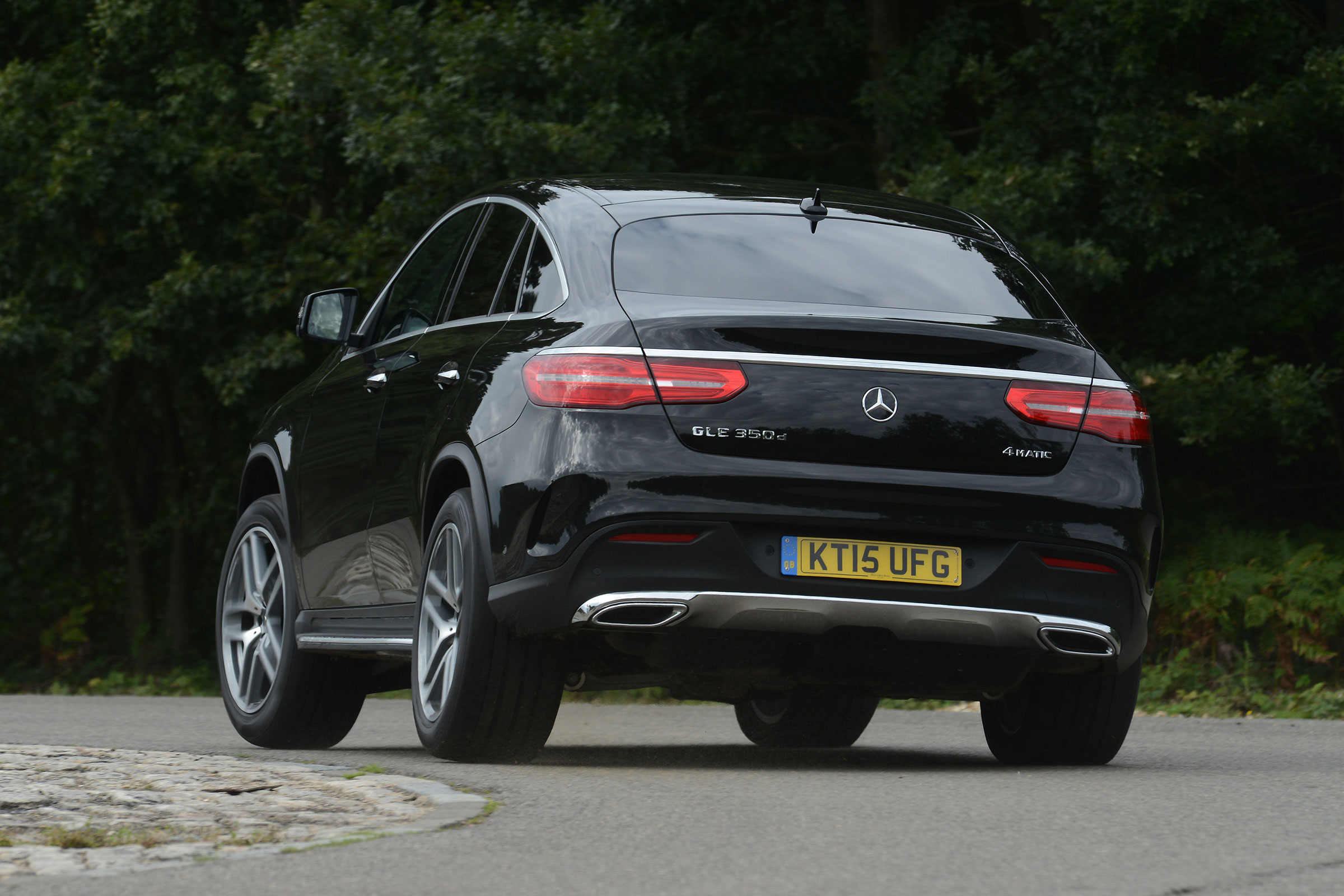 Mercedes GLE Coupe - rear cornering