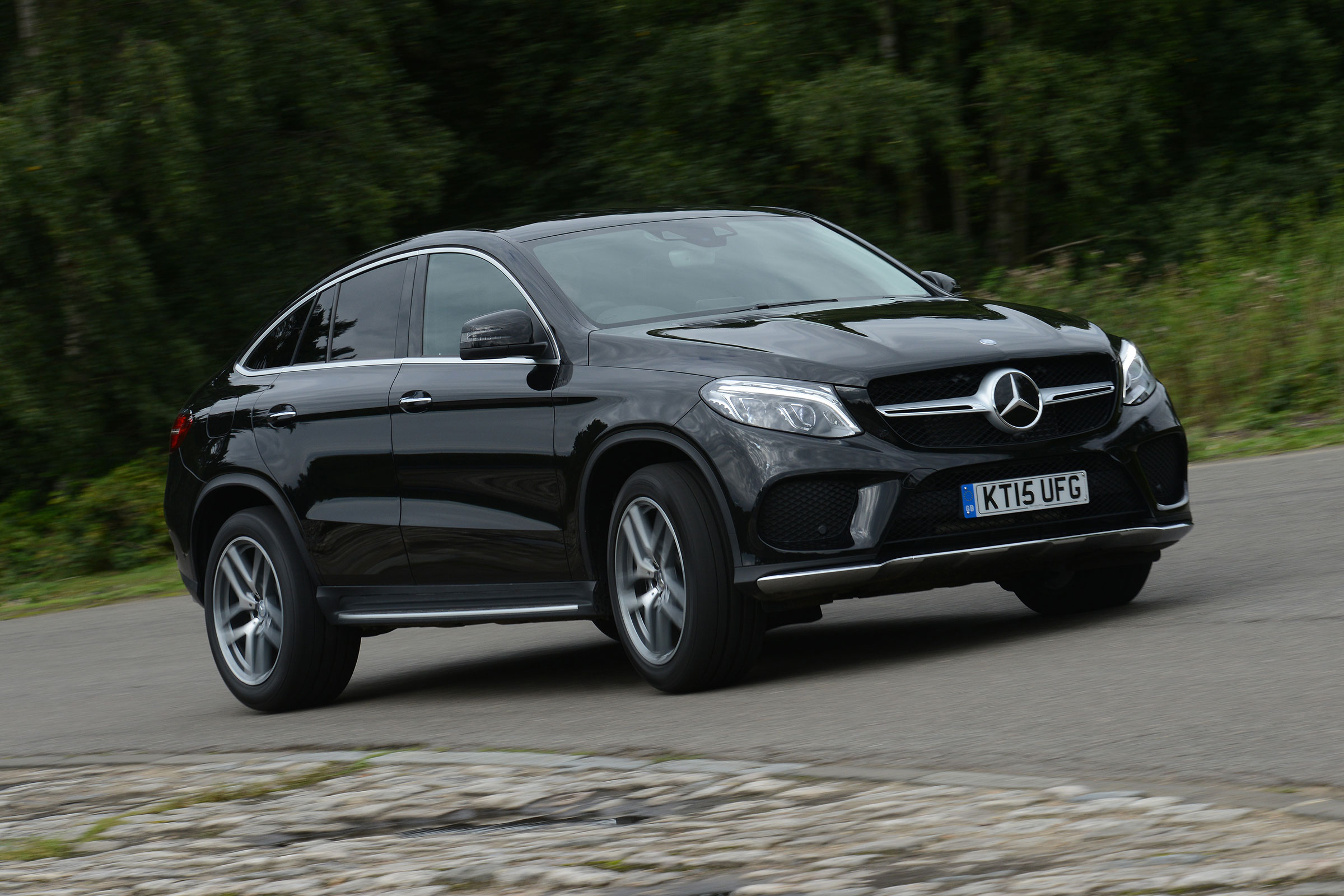 Mercedes GLE Coupe - front cornering