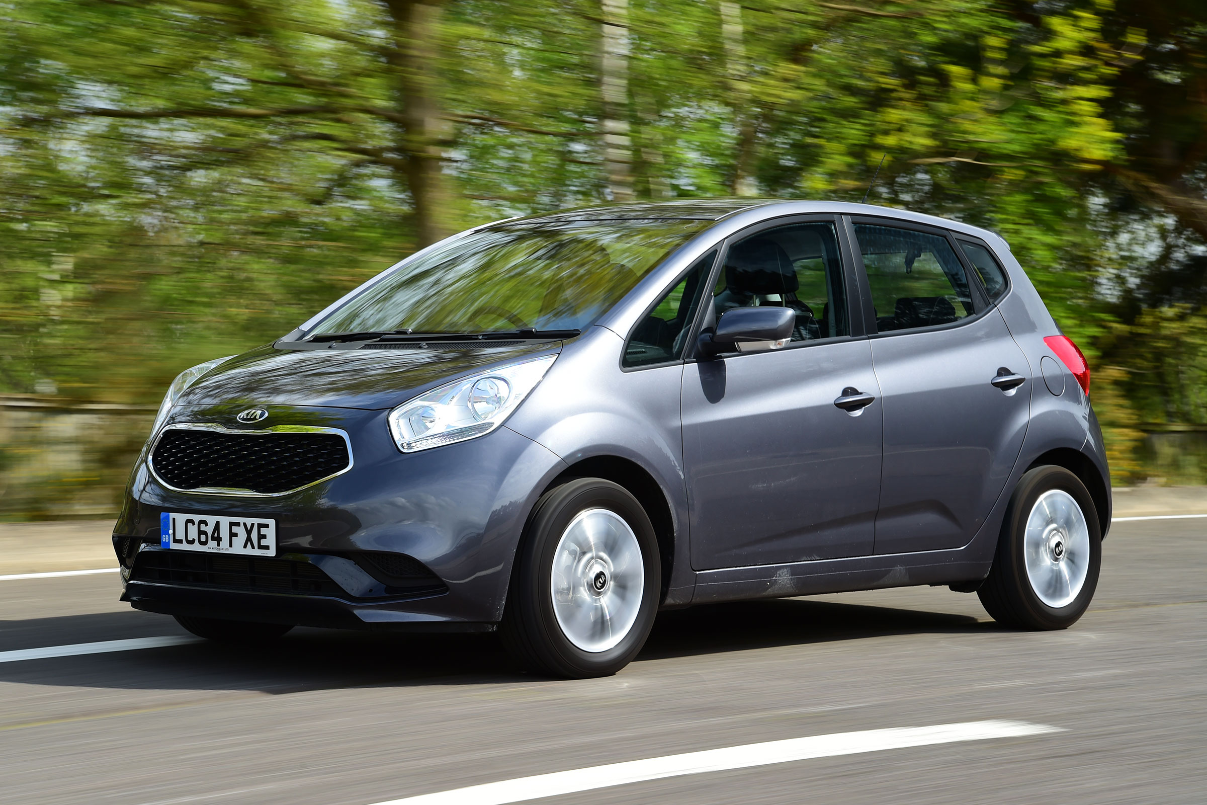 Kia Venga - front tracking