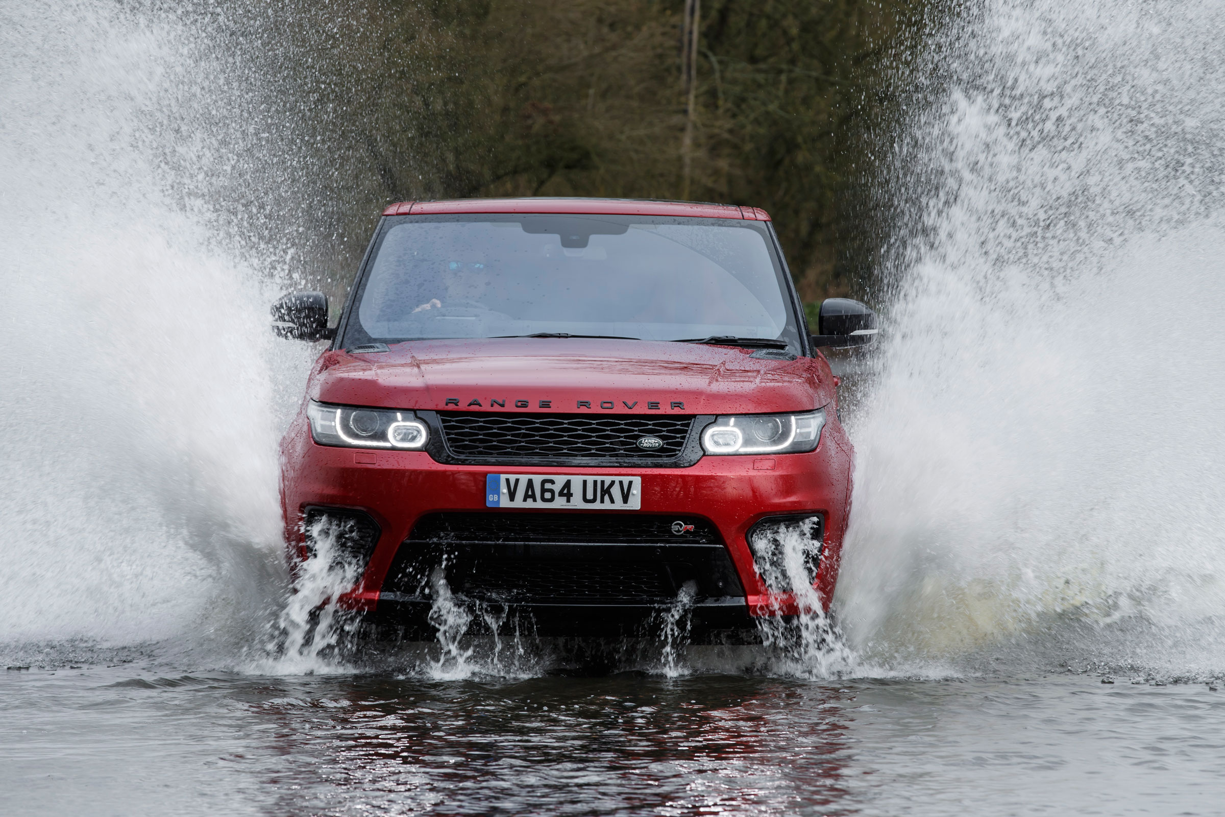 Range Rover Sport SVR - splash 2