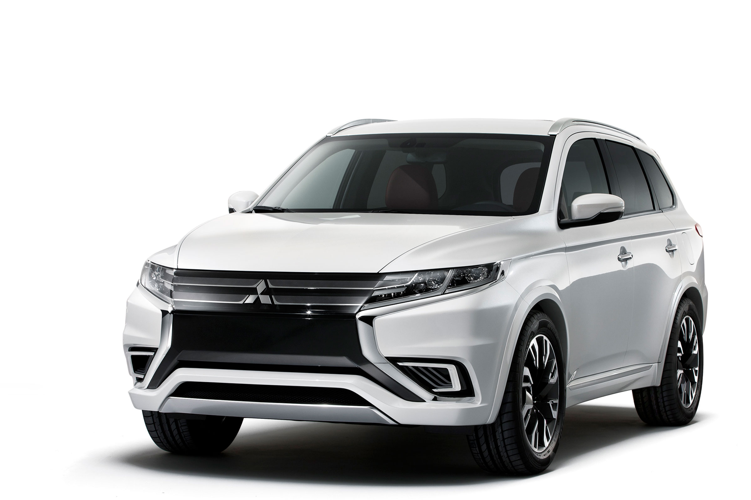 Mitsubishi Outlander PHEV Concept S interior