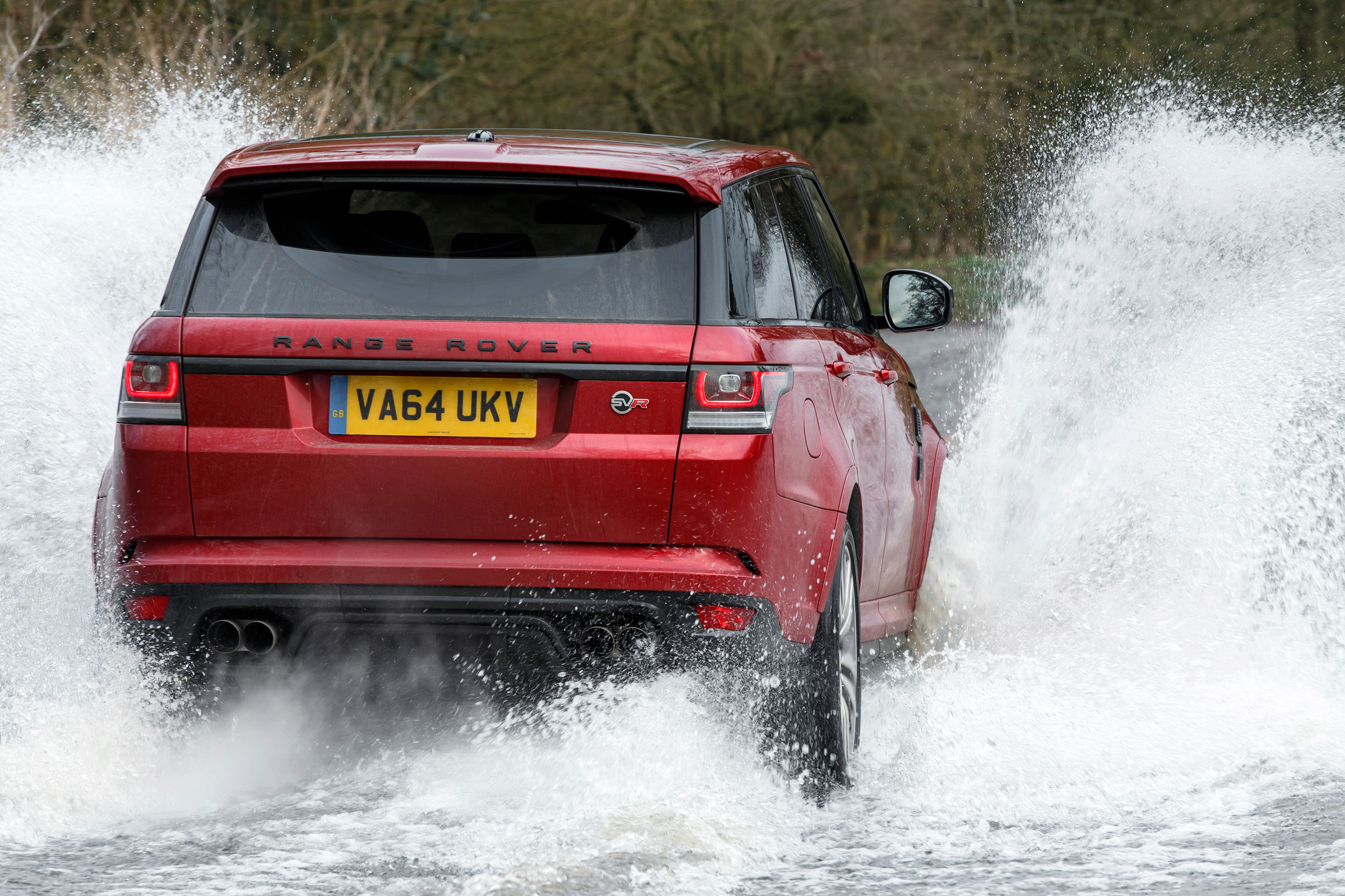 Range Rover Sport SVR - rear splash