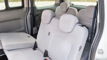 Nissan e-NV200 seats