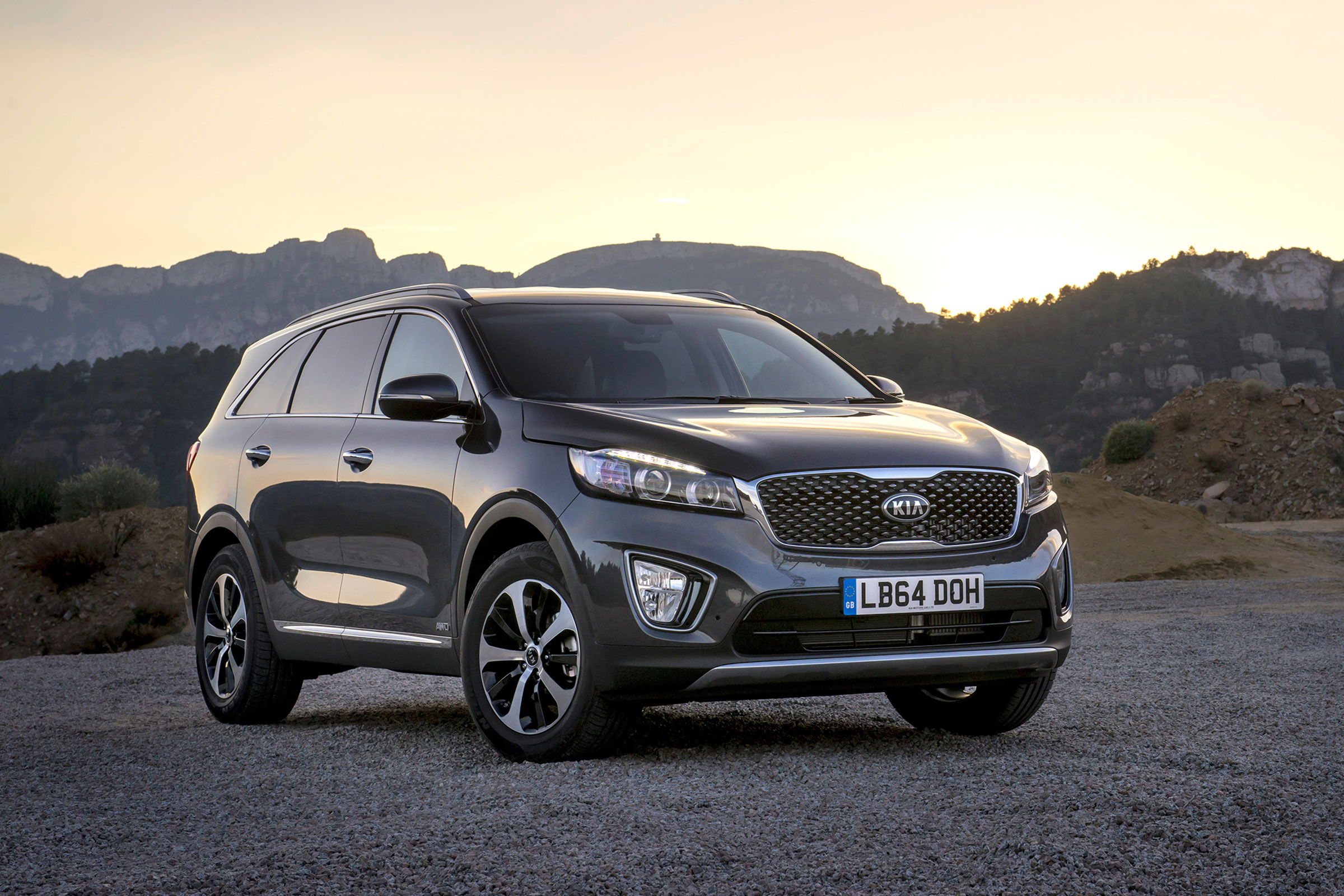 Kia Sorento KX-2 - front static