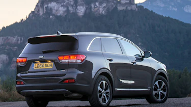 Kia Sorento KX-2 - rear static
