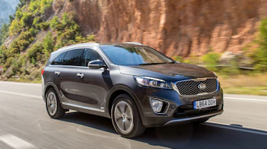 Kia Sorento KX-2 - front tracking