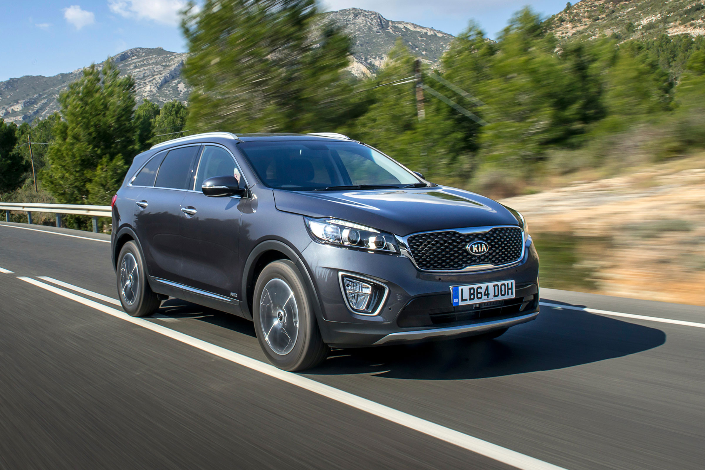 Kia Sorento KX-2 - front action