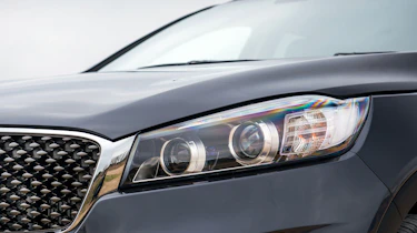 Kia Sorento KX-2 - headlamp