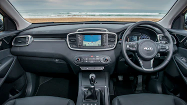 Kia Sorento KX-2 - interior