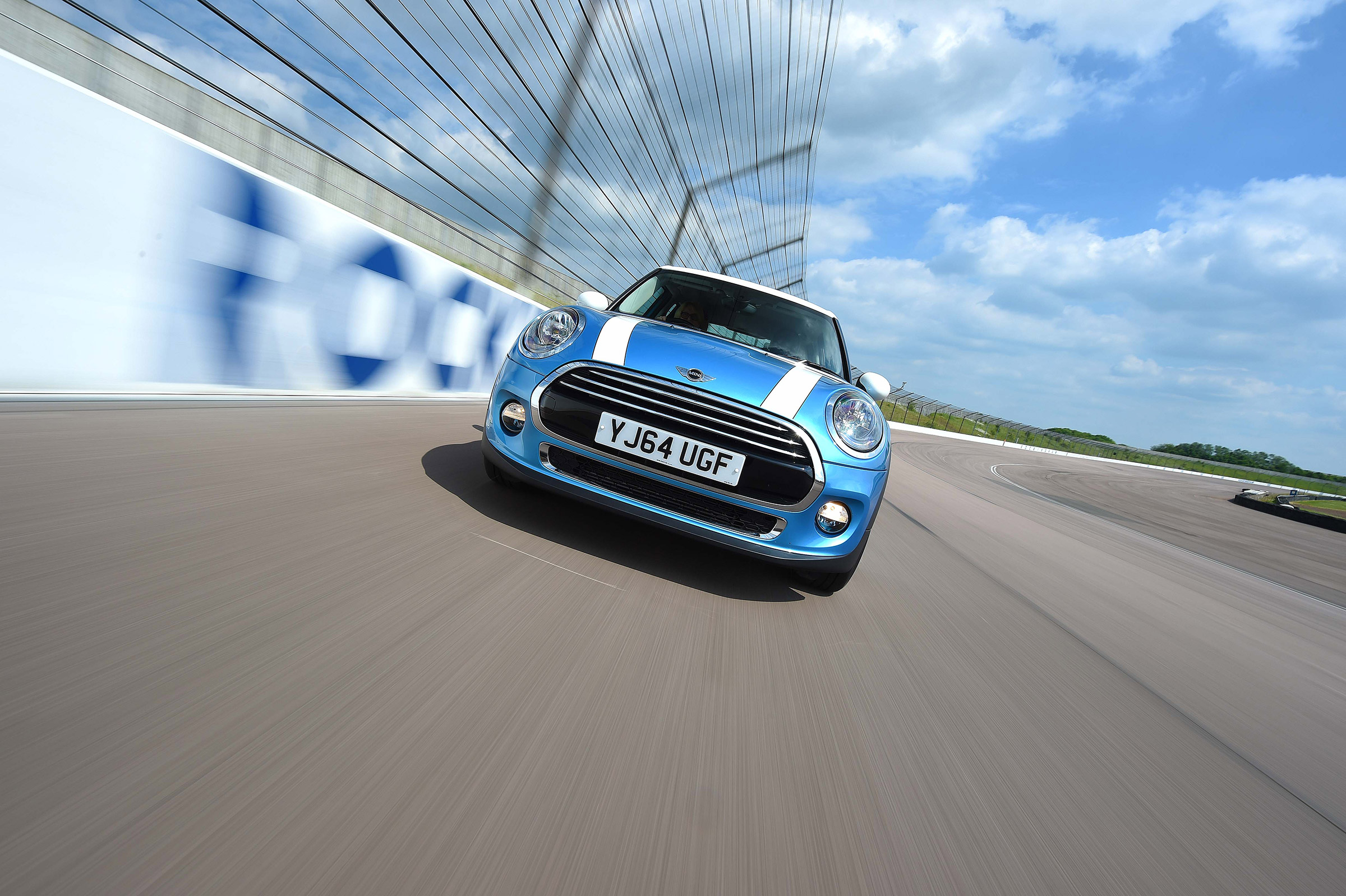 Mini Cooper motion