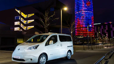 Nissan e-NV200 night